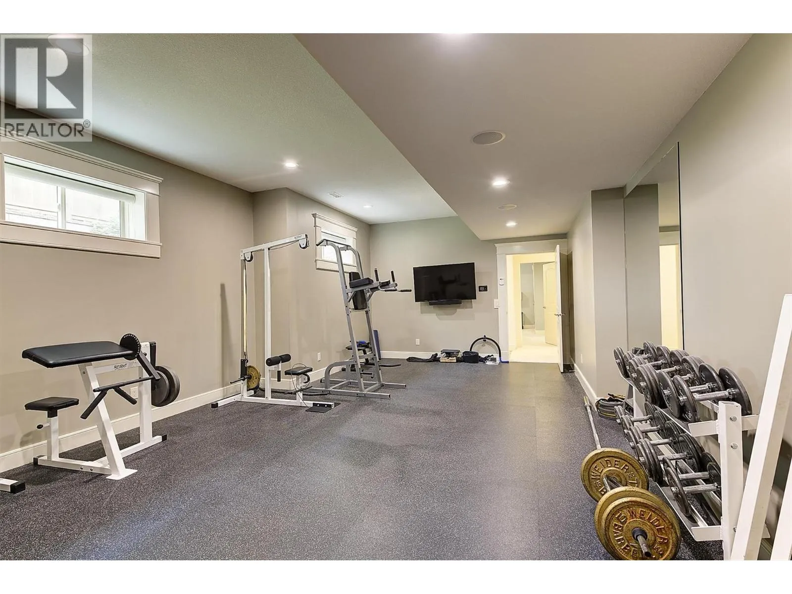 4466 Rattenbury Court