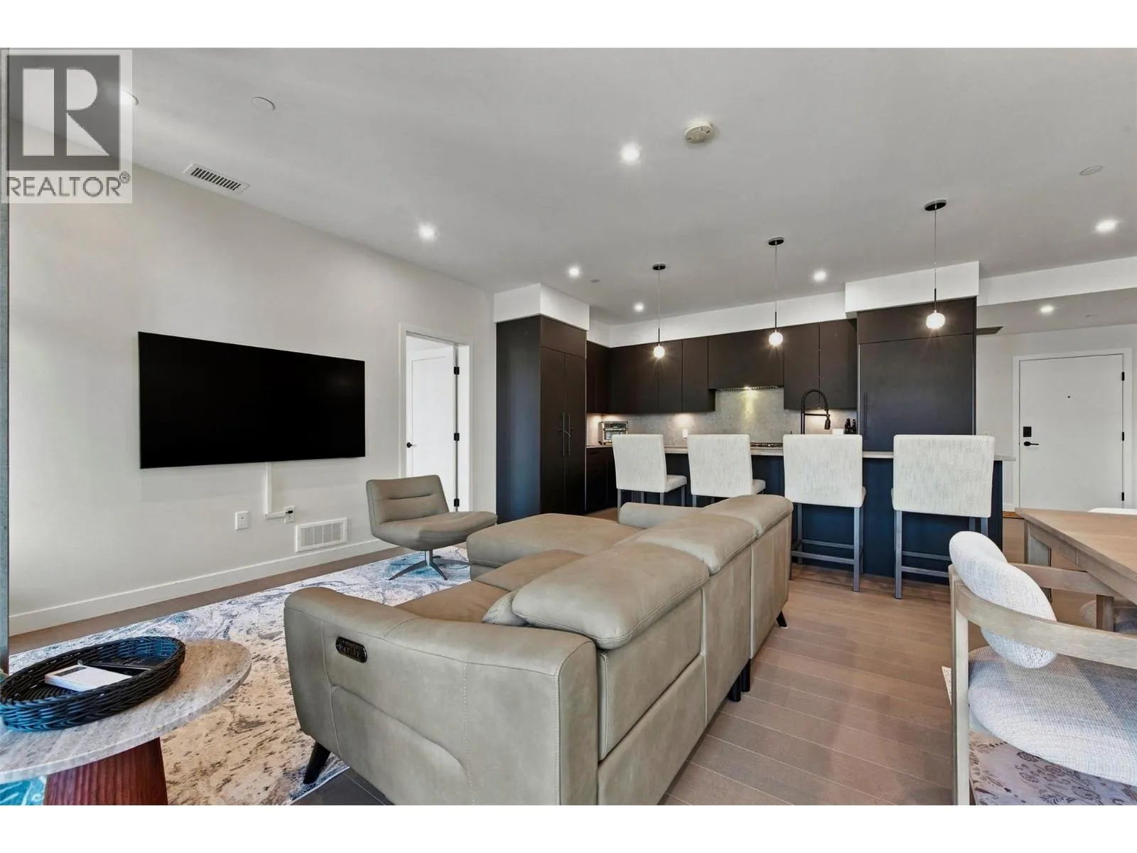 9652 Benchland Drive Unit# 307