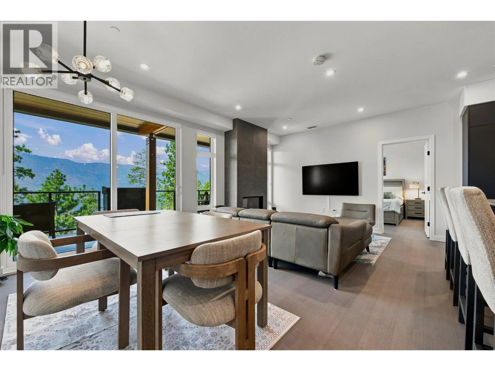 9652 Benchland Drive Unit# 307