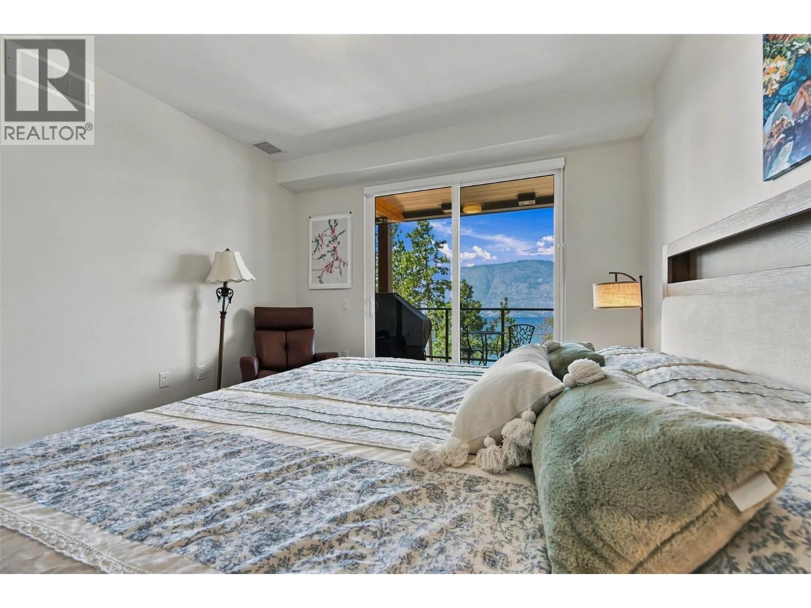 9652 Benchland Drive Unit# 307