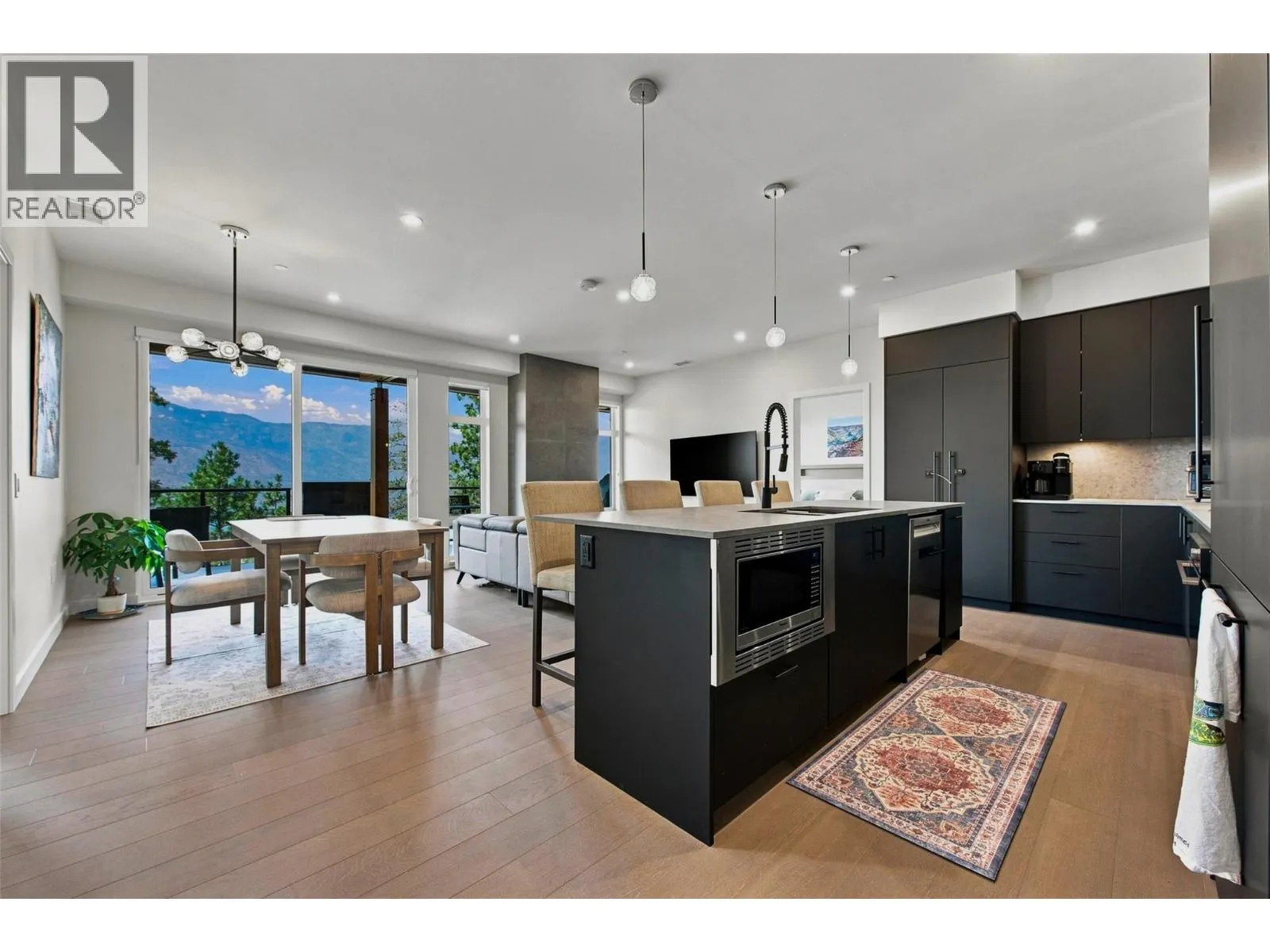 9652 Benchland Drive Unit# 307