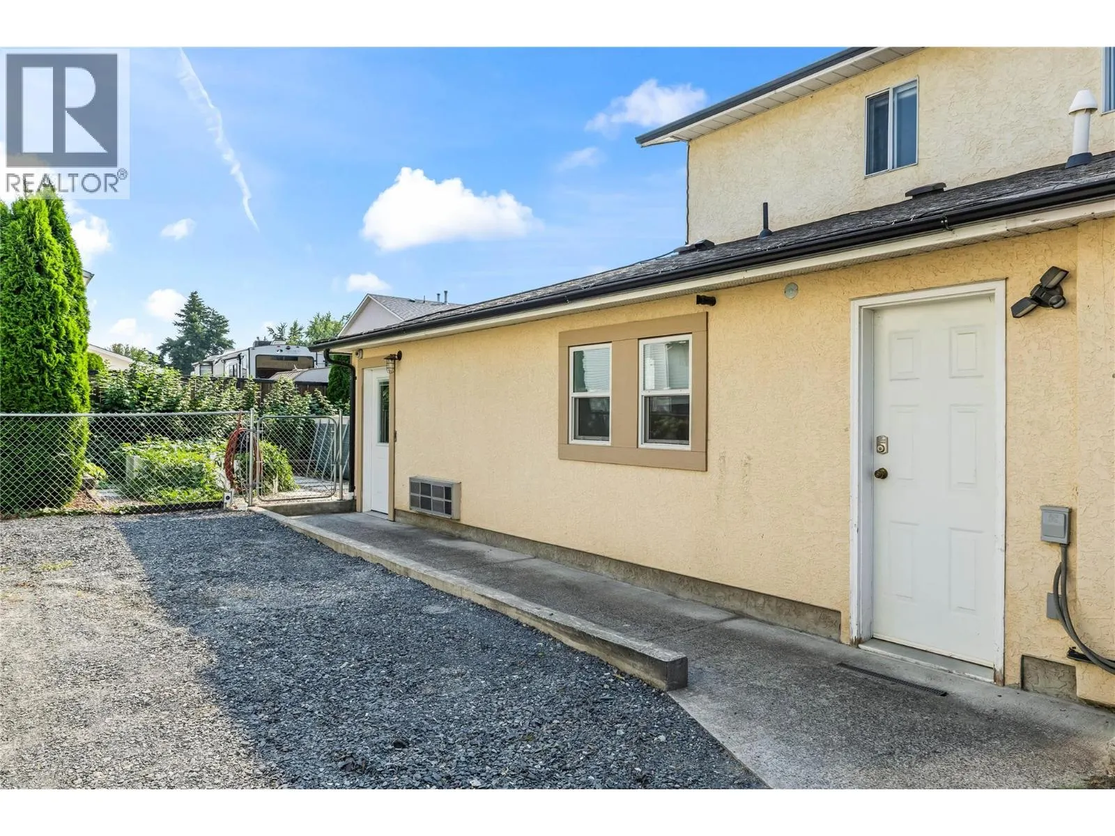 263 Dalgleish Court