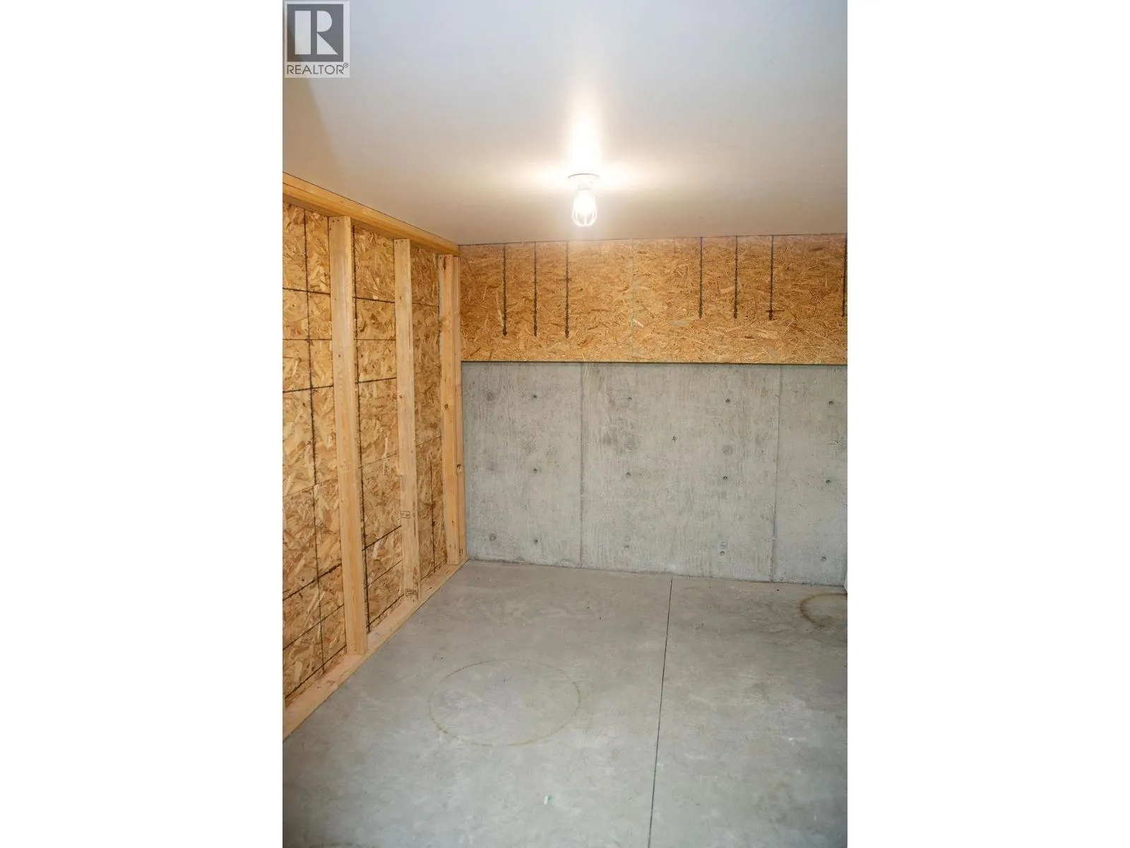 702 Fourth Street Unit# 4