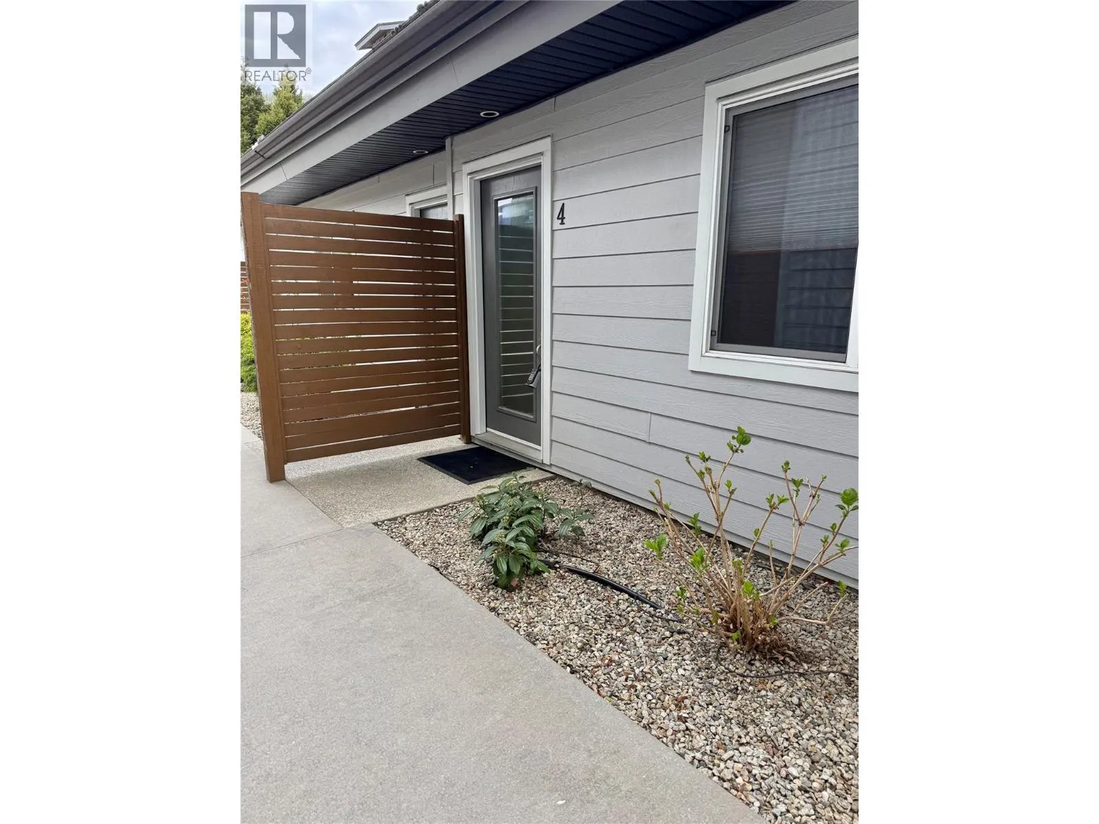 702 Fourth Street Unit# 4