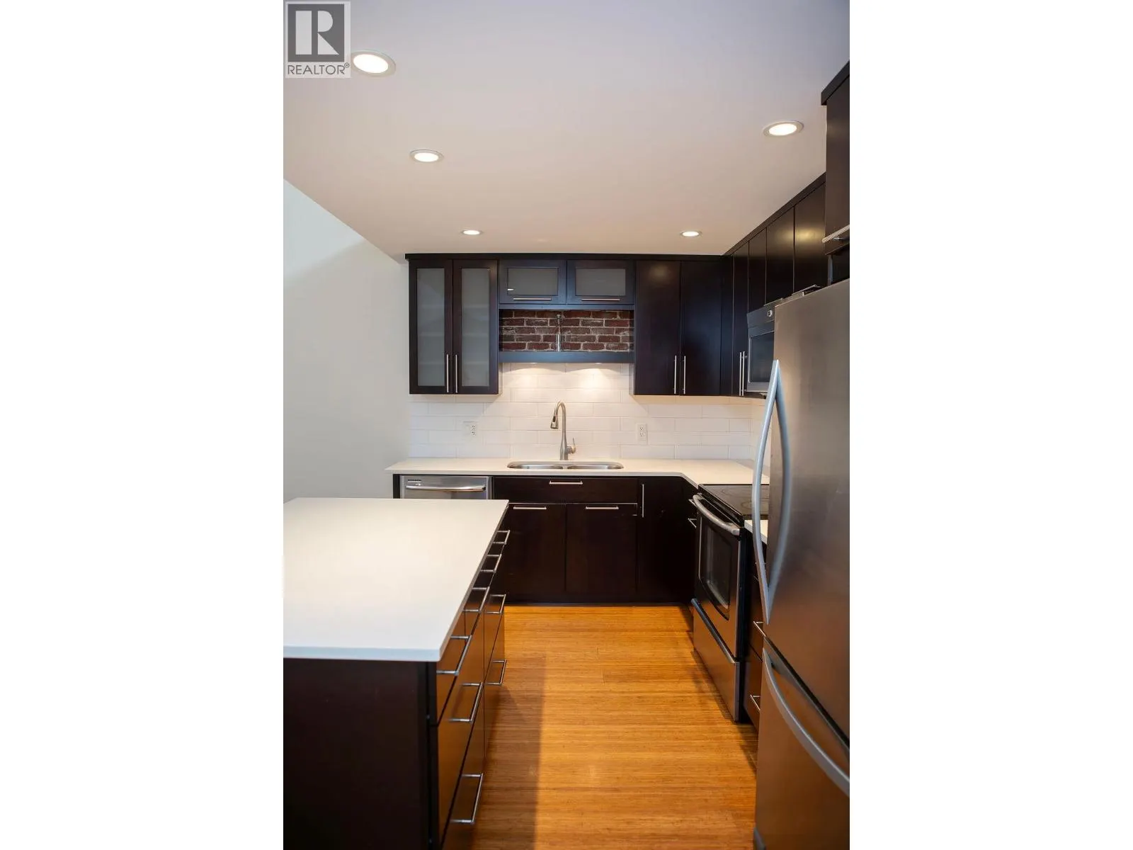 702 Fourth Street Unit# 4
