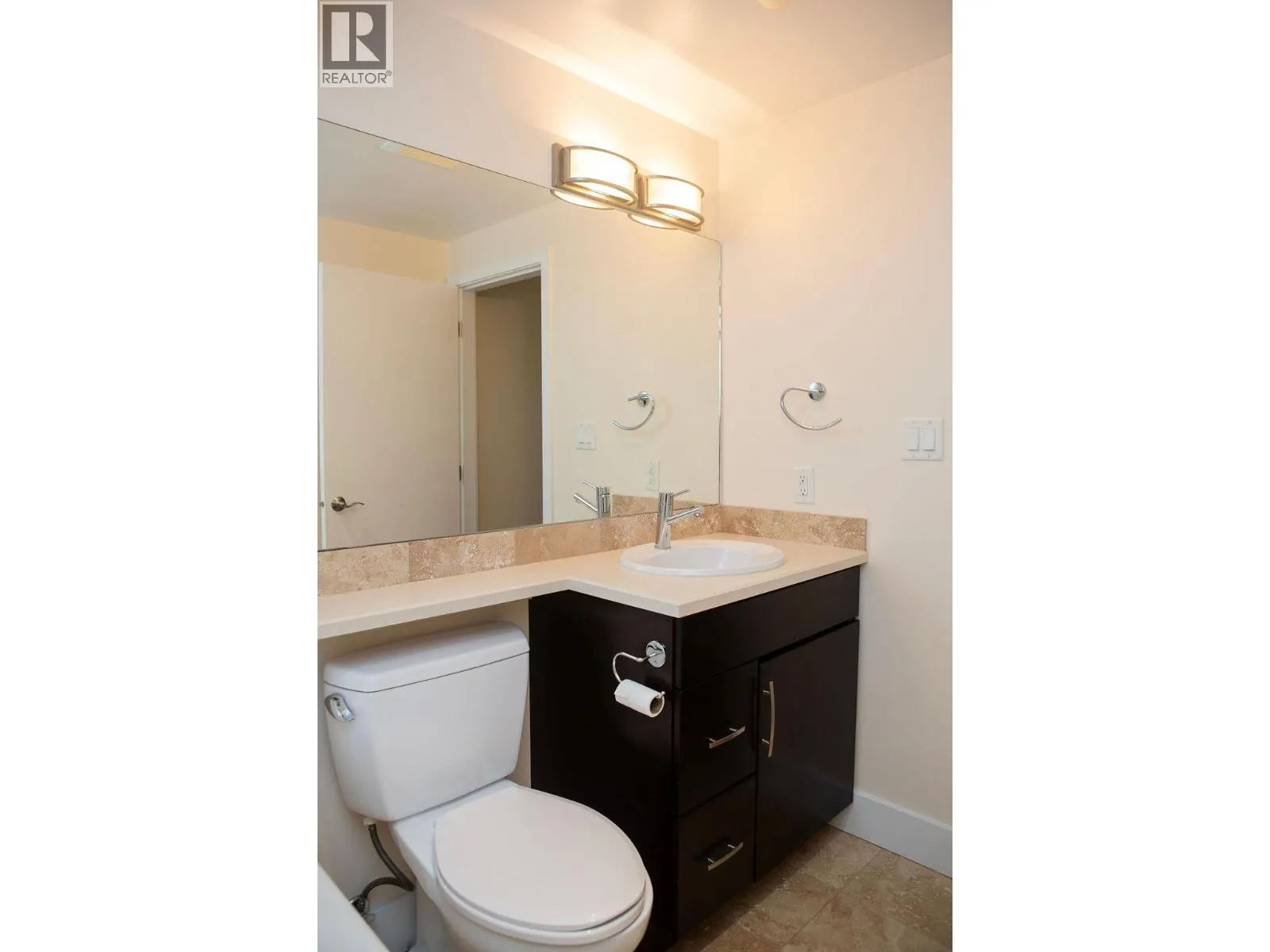 702 Fourth Street Unit# 4
