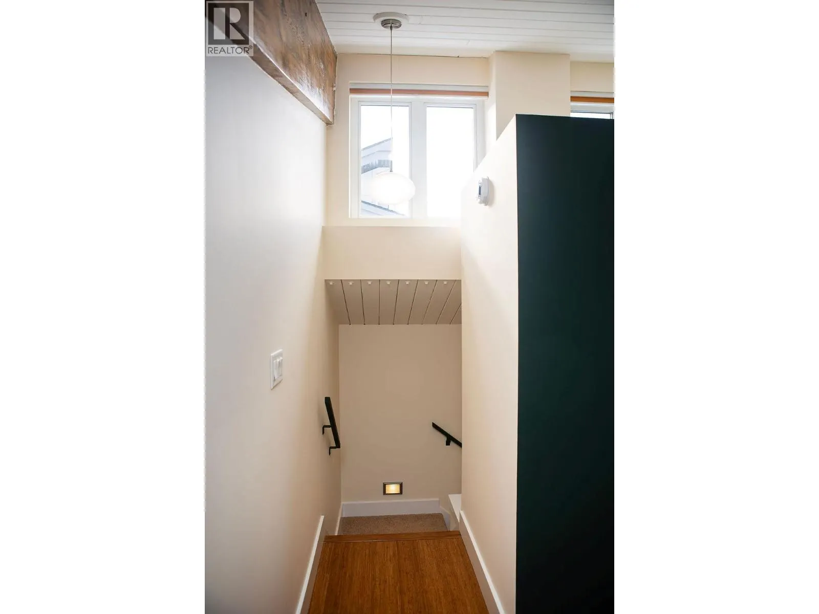 702 Fourth Street Unit# 4