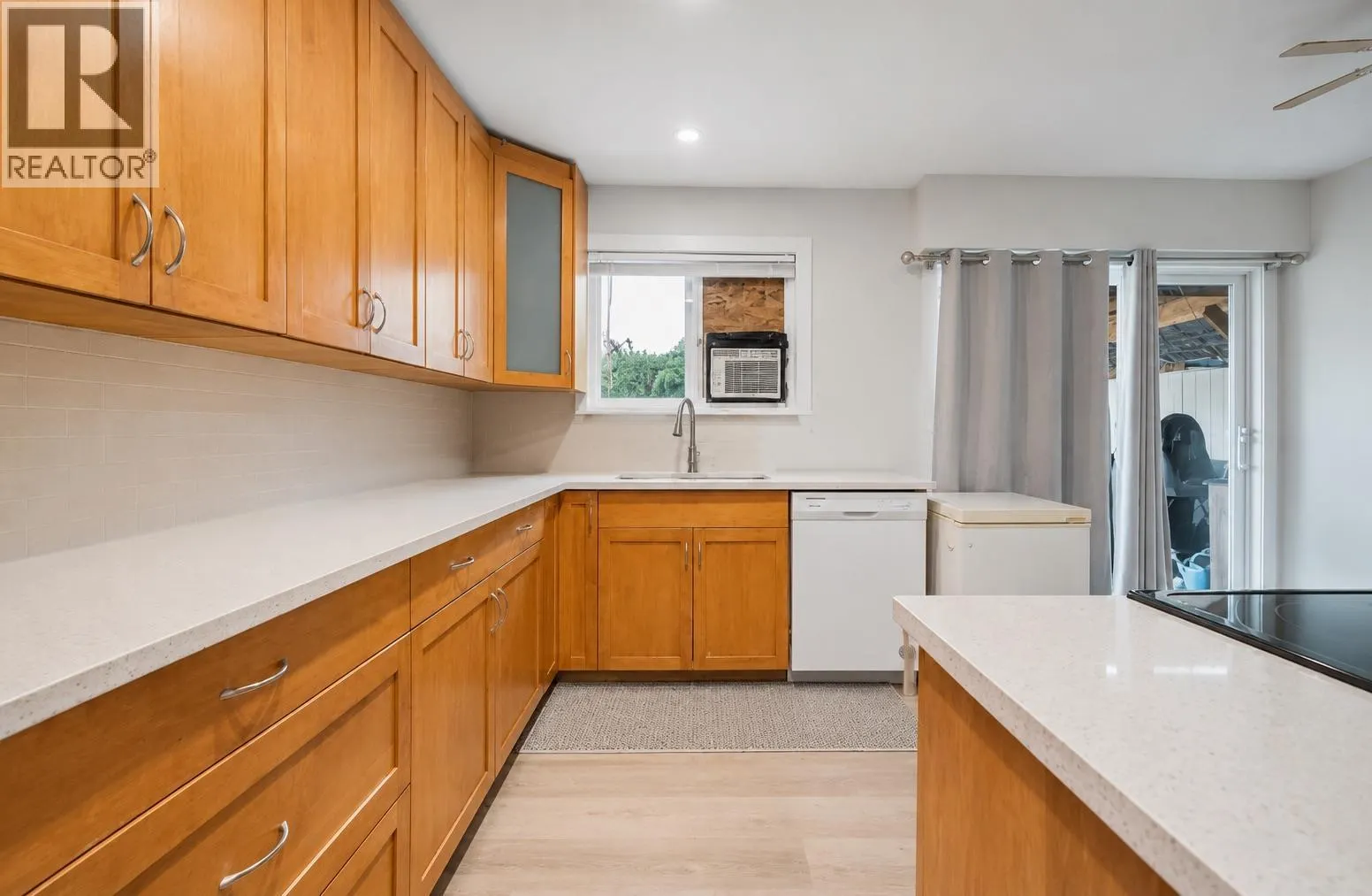 4018 Pleasant Valley Road