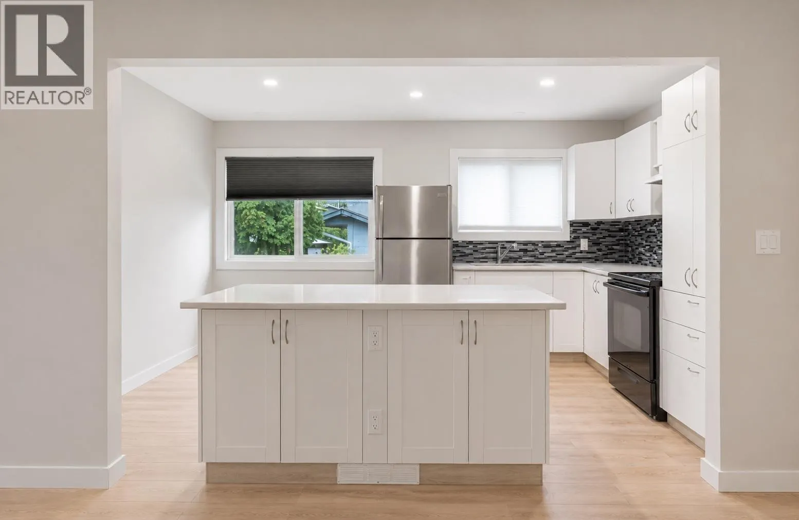 4018 Pleasant Valley Road