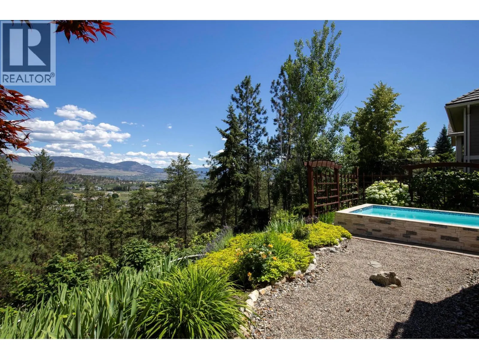 471 Long Ridge Drive