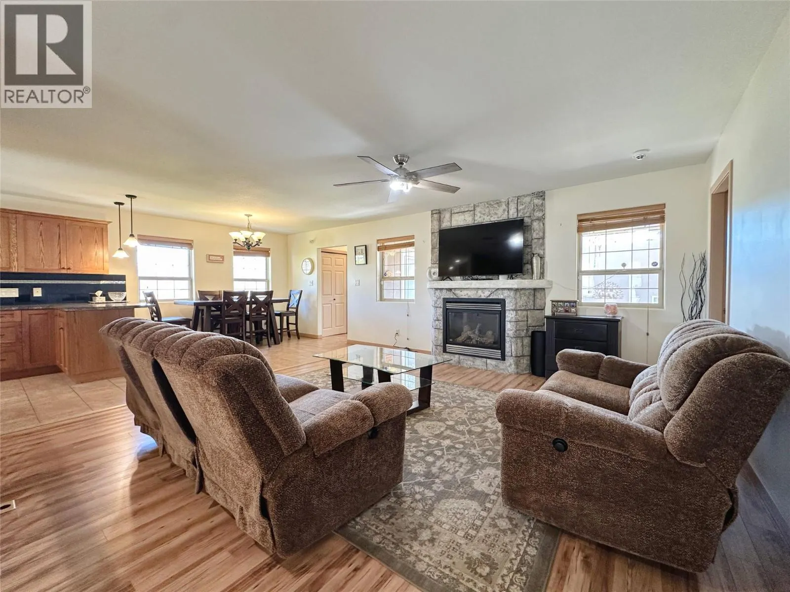 4005 FAIRWINDS Drive