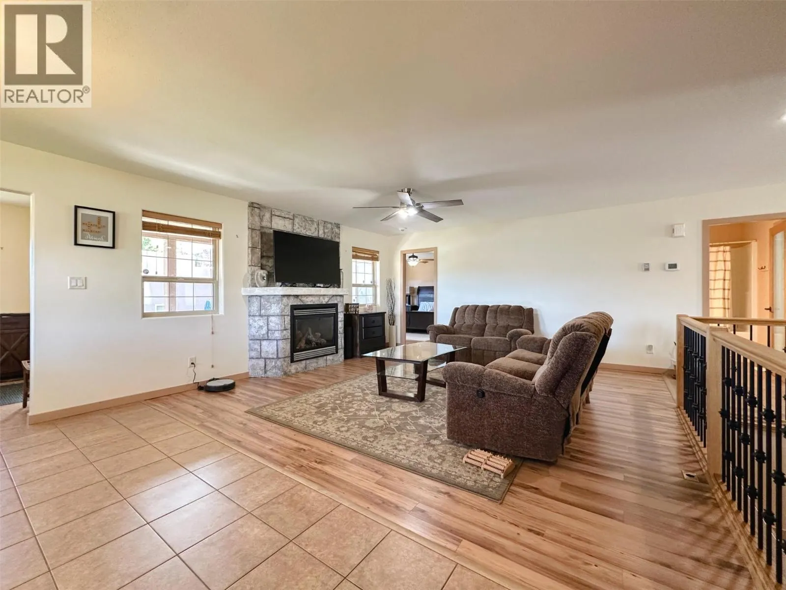 4005 FAIRWINDS Drive