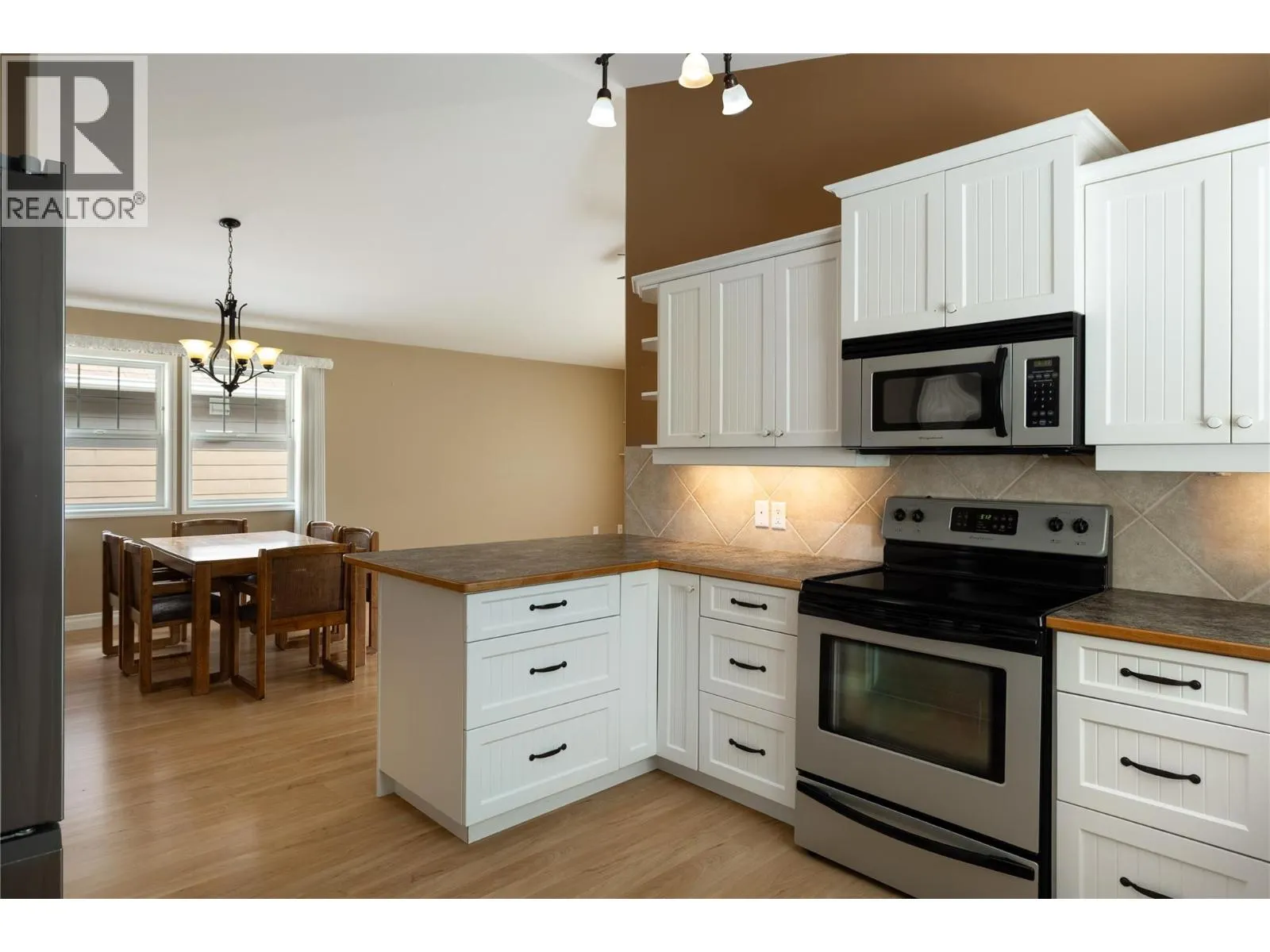 #10 1231 10 Street SW