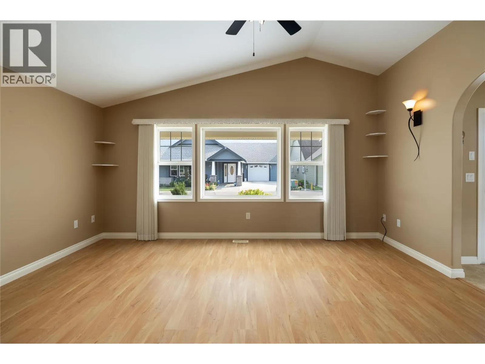 #10 1231 10 Street SW