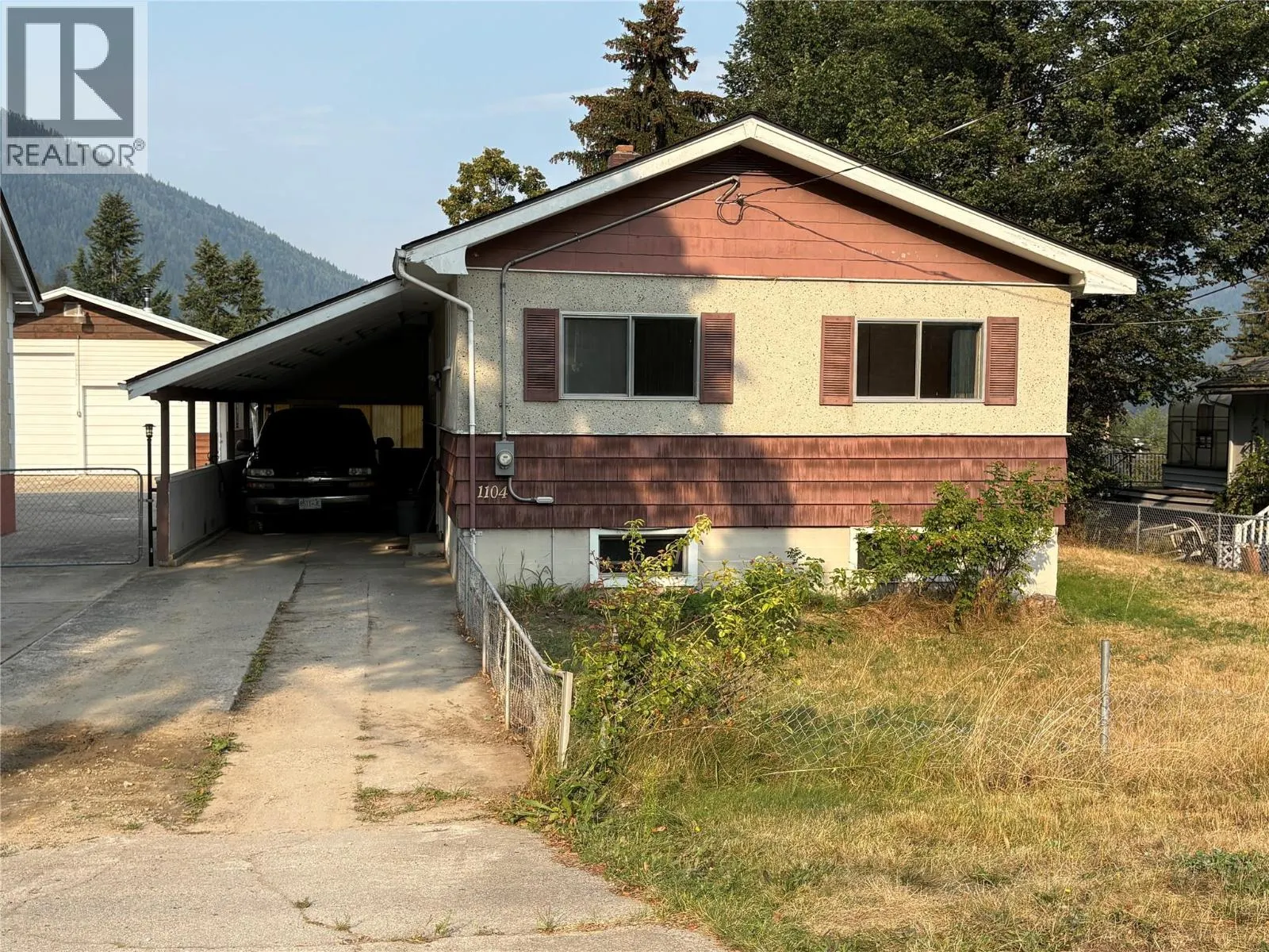 1104 Mcquarrie Avenue