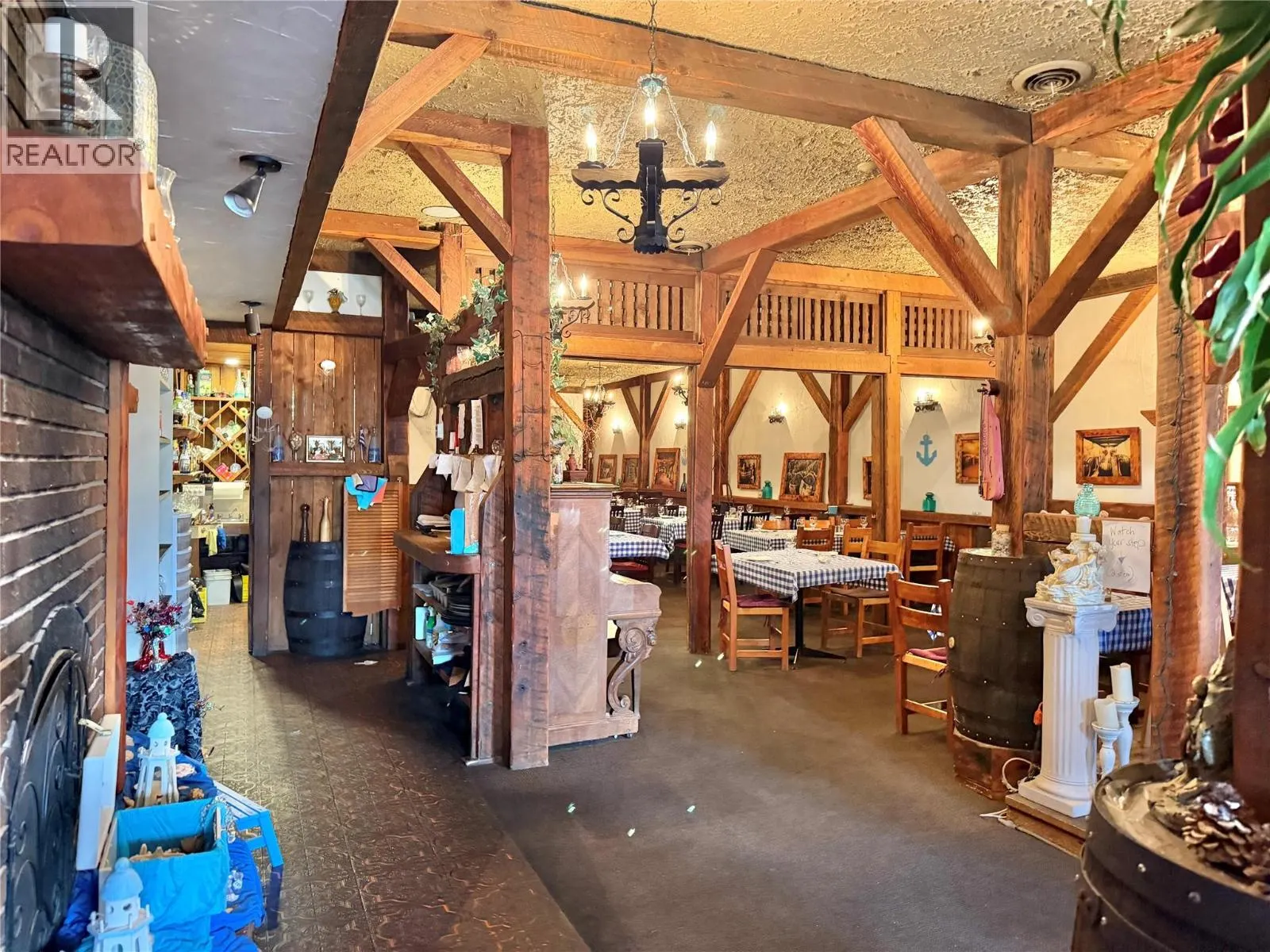 5948 MAIN Street