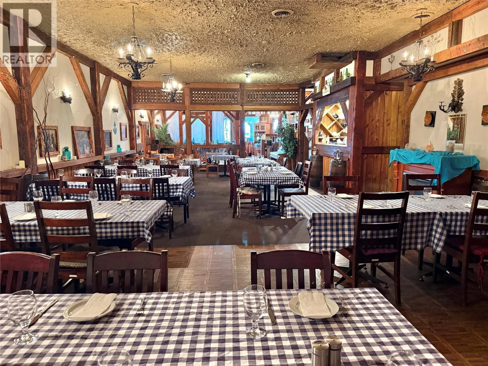 5948 MAIN Street