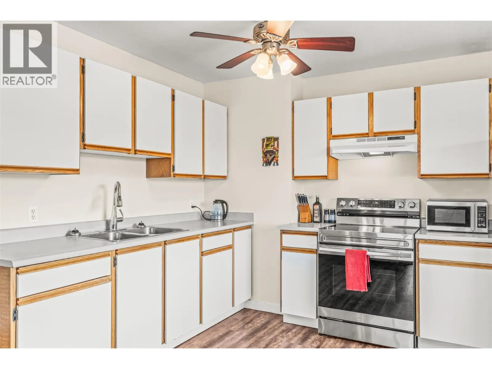 1041 Middleton Way Unit# 204