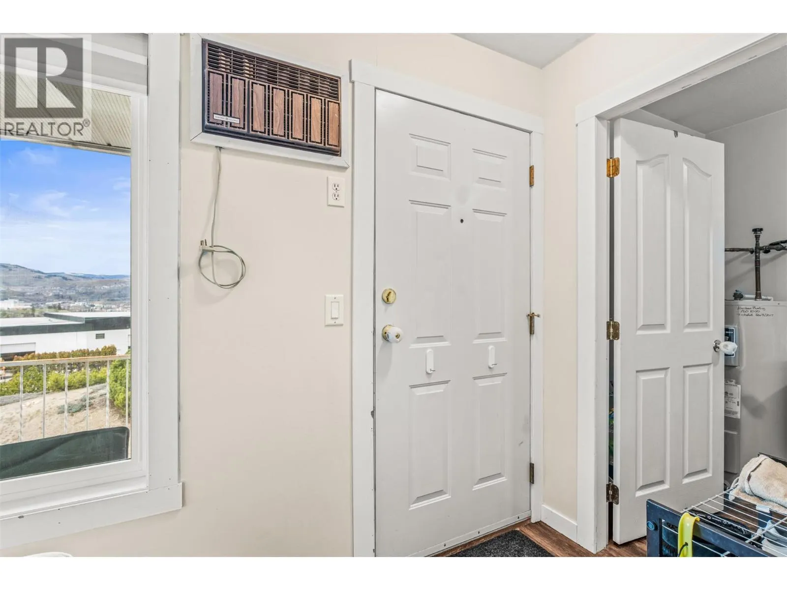 1041 Middleton Way Unit# 204