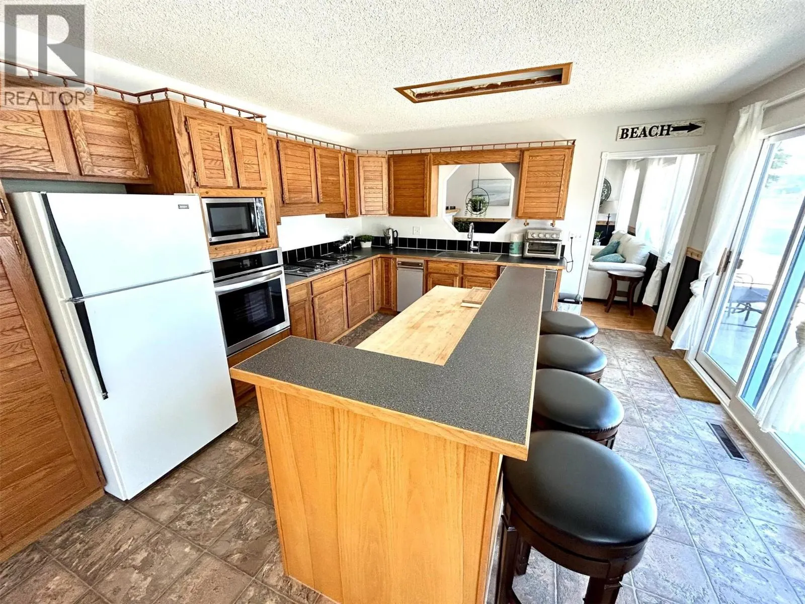 2437 Blind Bay Road