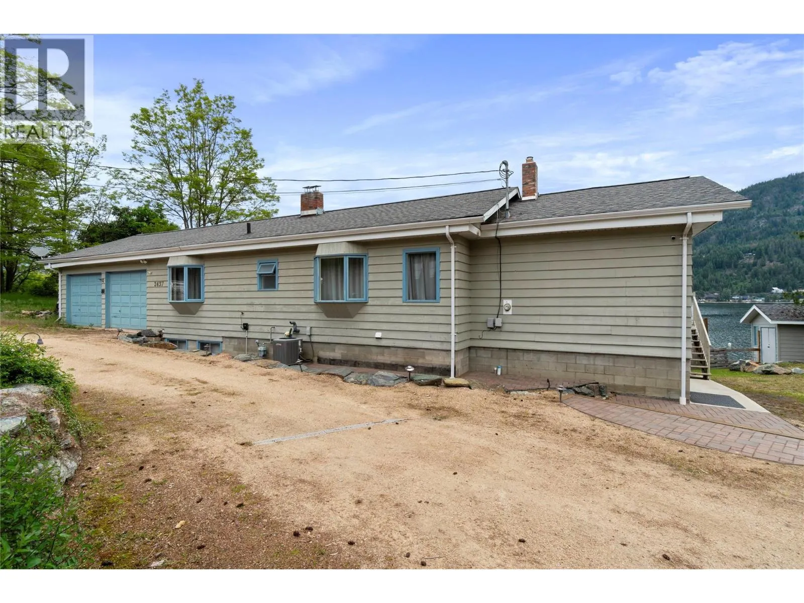 2437 Blind Bay Road