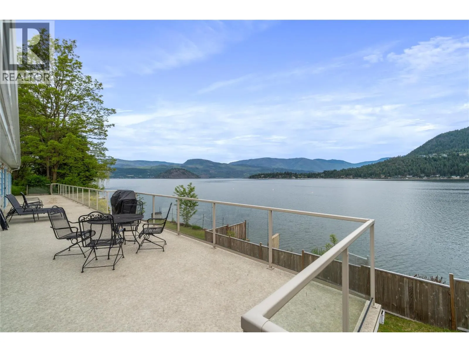 2437 Blind Bay Road