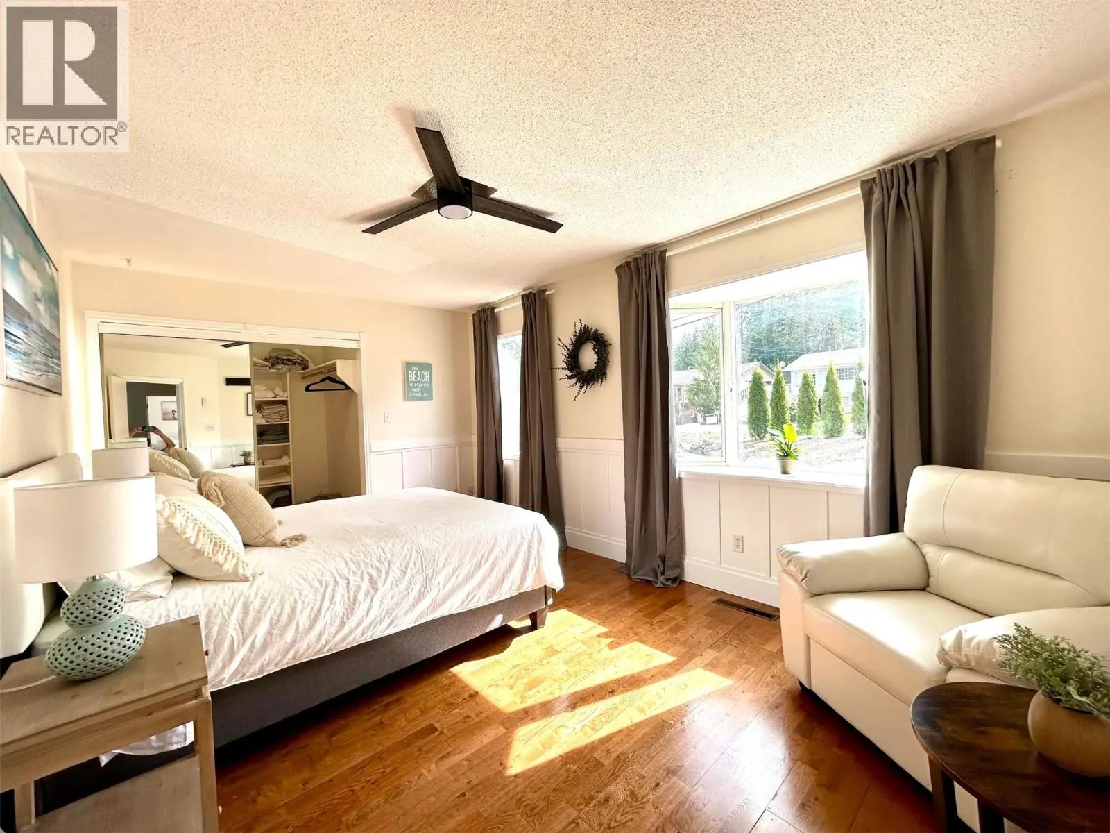 2437 Blind Bay Road