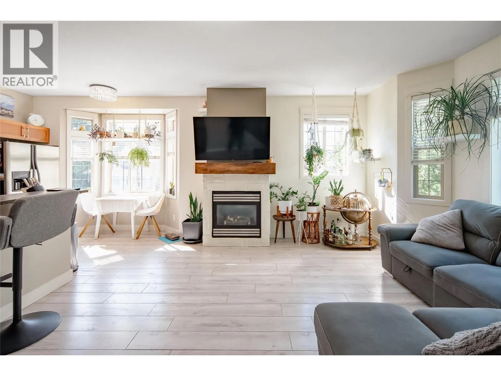 952 Lawson Avenue Unit# 101