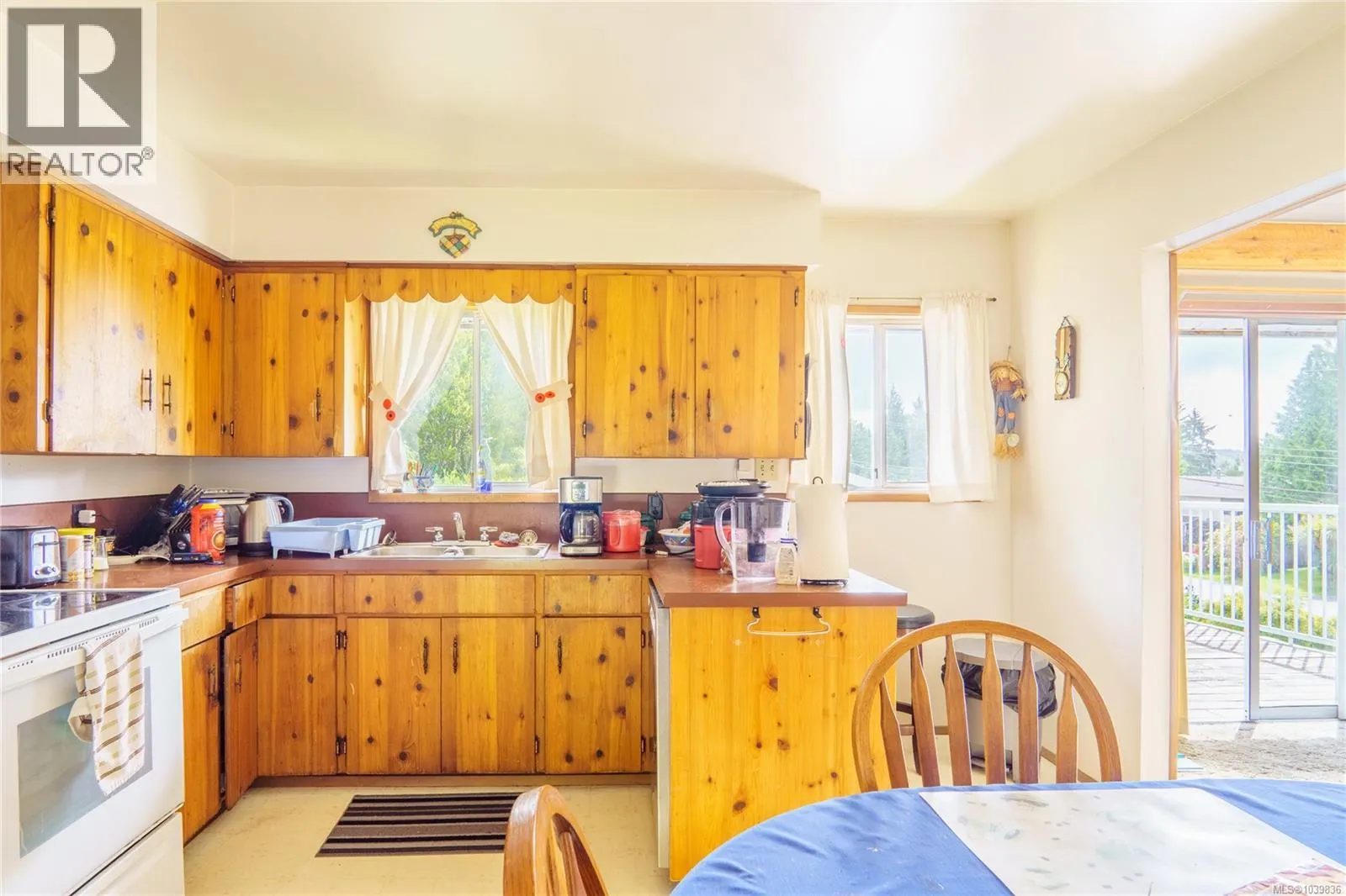 1251 Rupert Rd