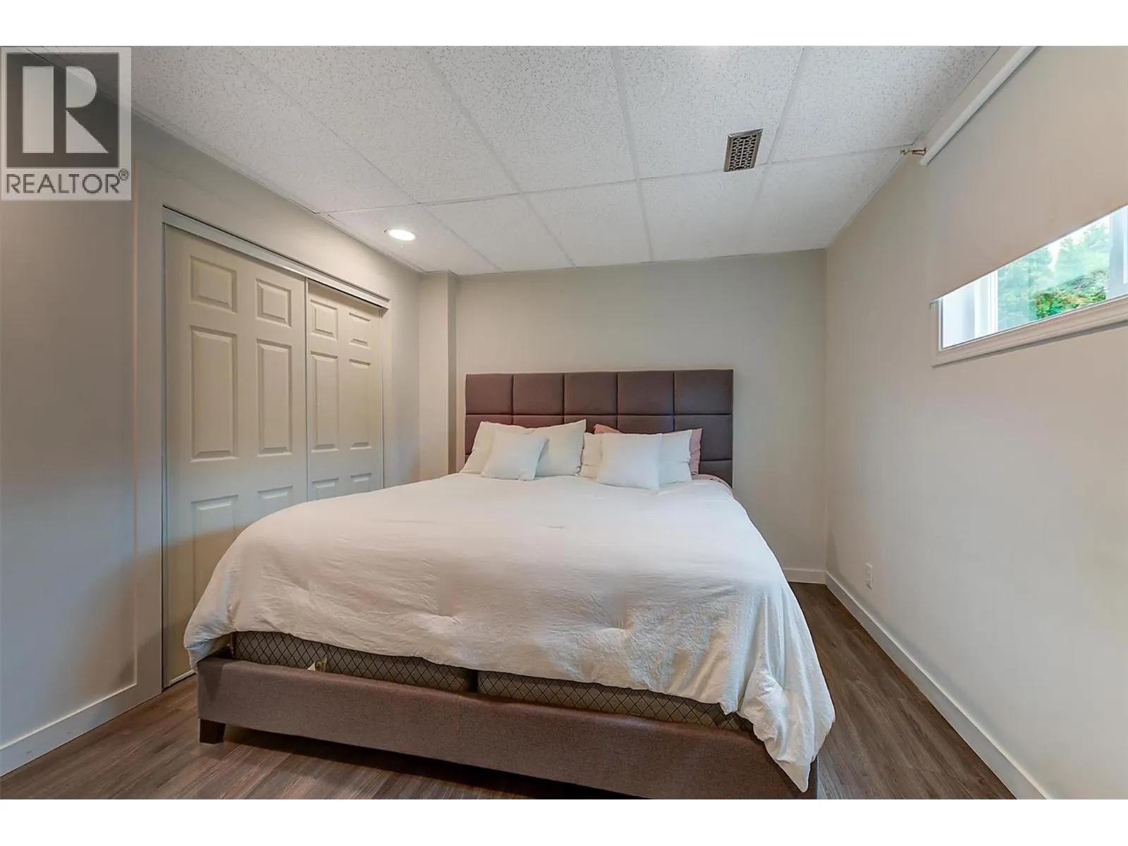 790 Torrs Court