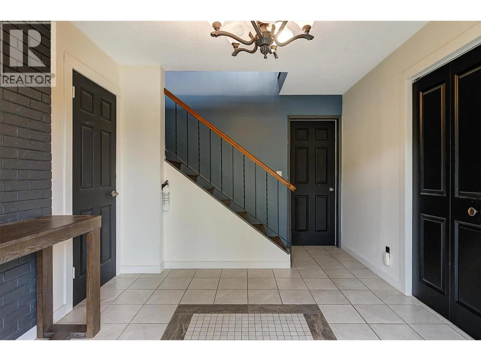 790 Torrs Court