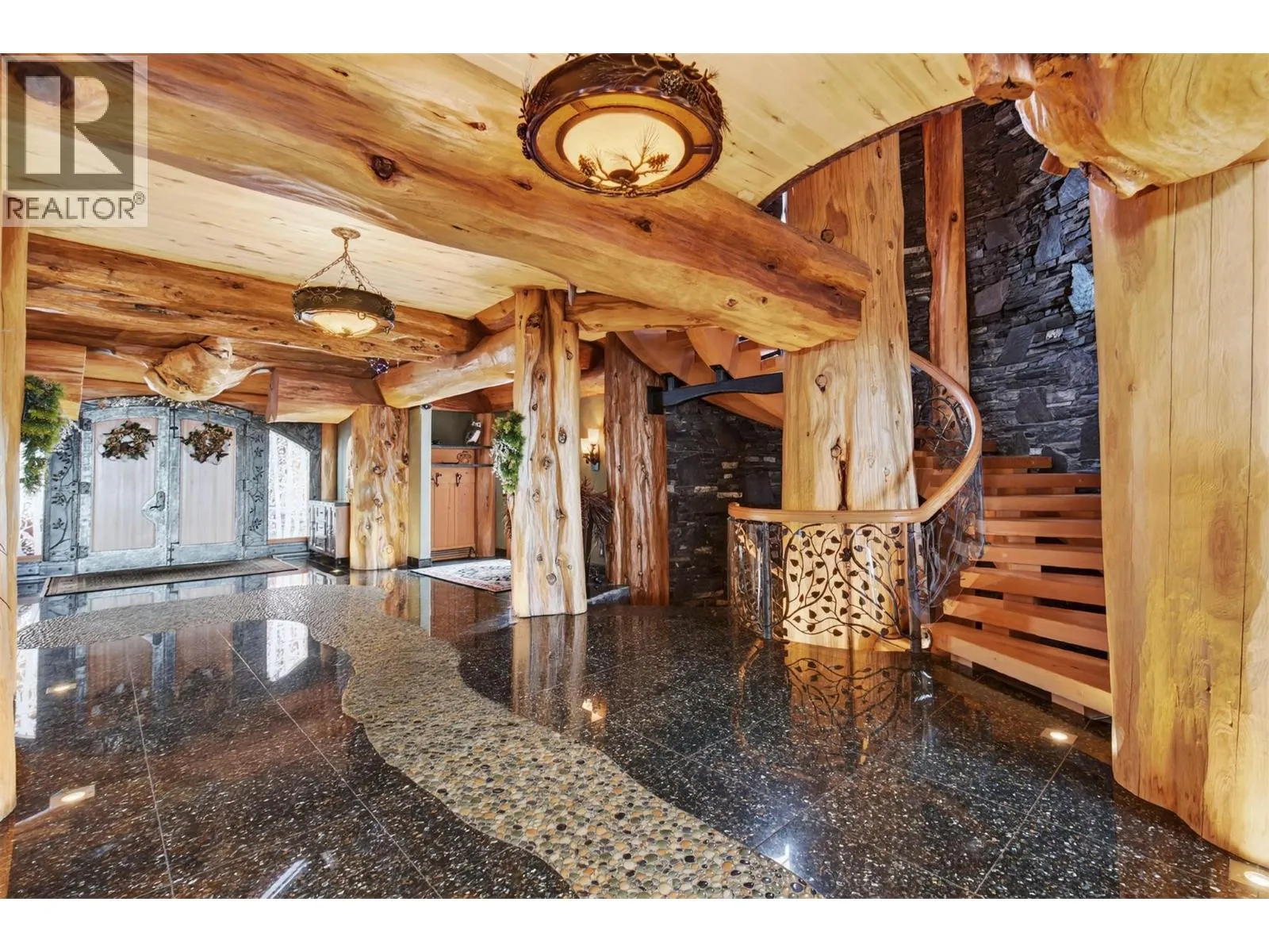 525 Feathertop Way