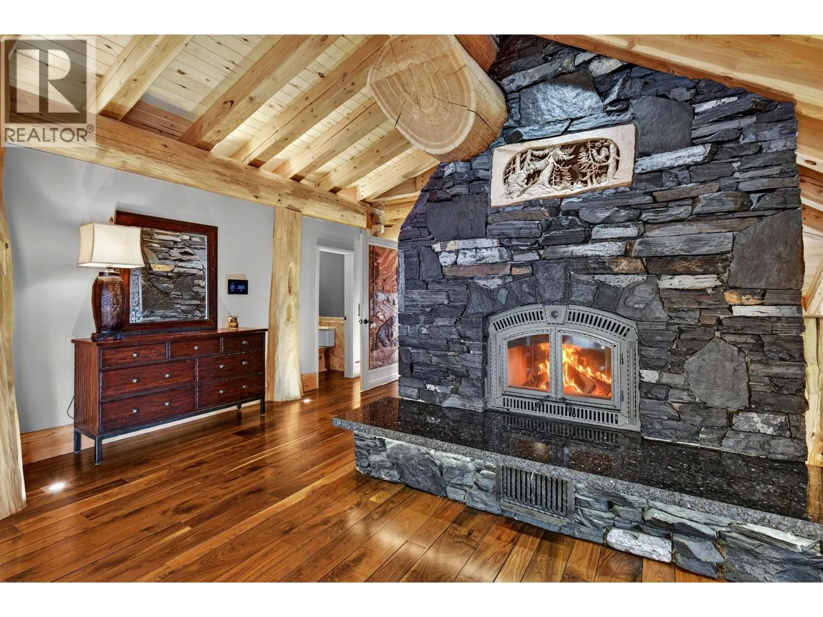 525 Feathertop Way