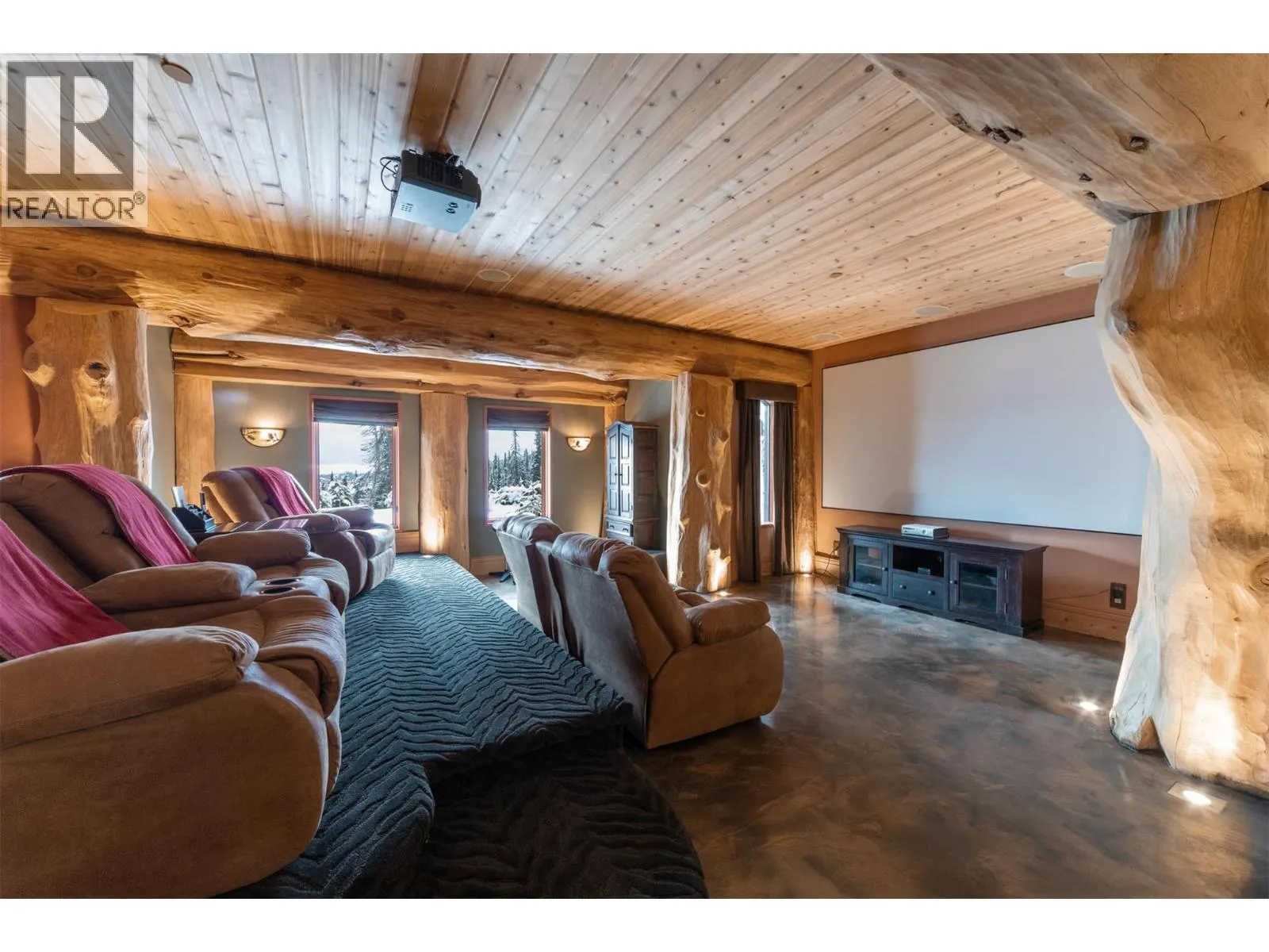 525 Feathertop Way