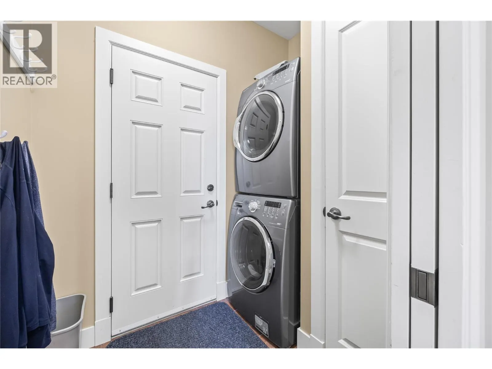 2194 Alvarado Trail