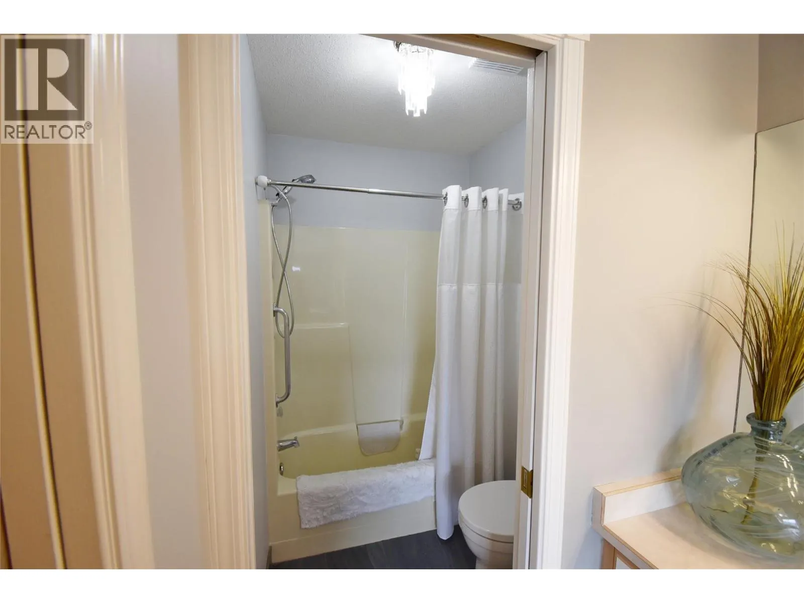 8700 Clerke Road Unit# 3