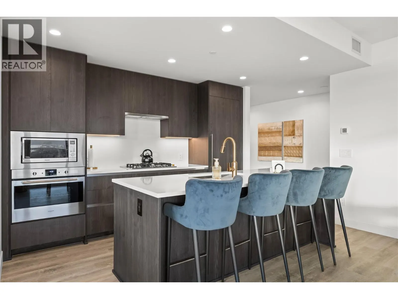 238 Leon Avenue Unit# 2007