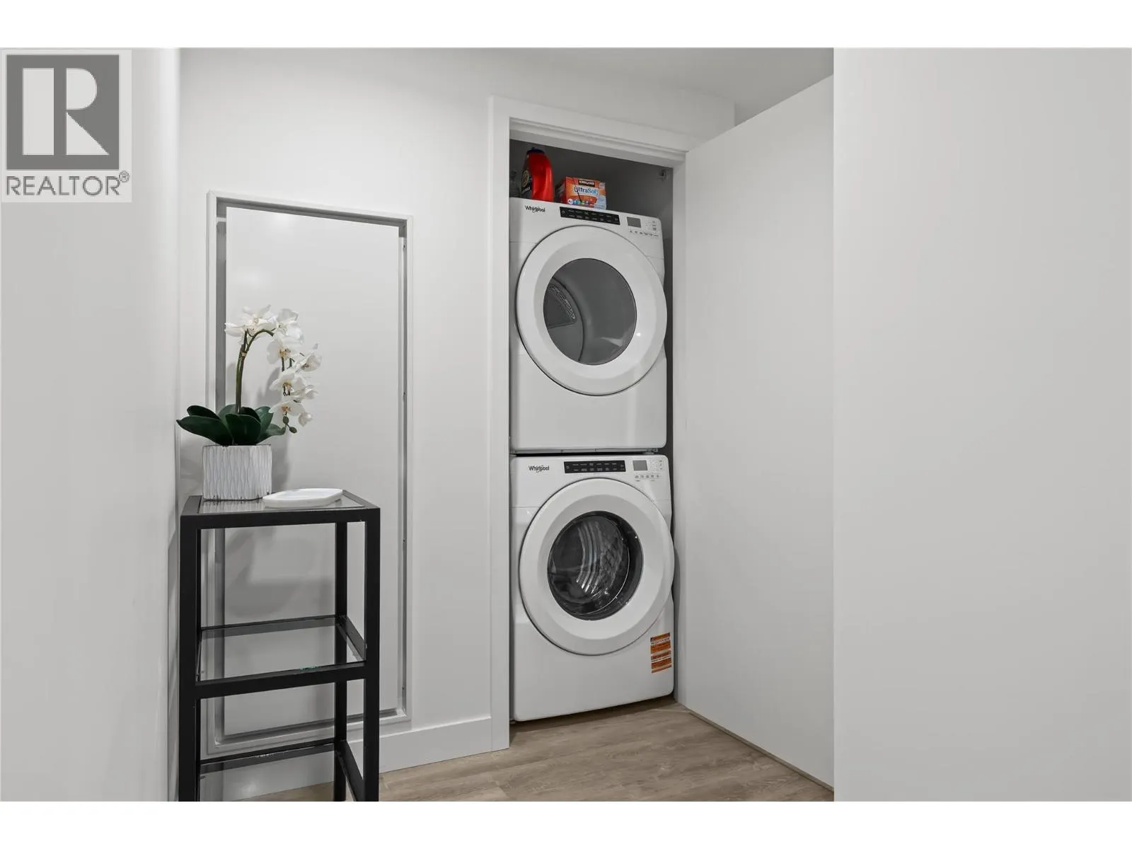 238 Leon Avenue Unit# 2007