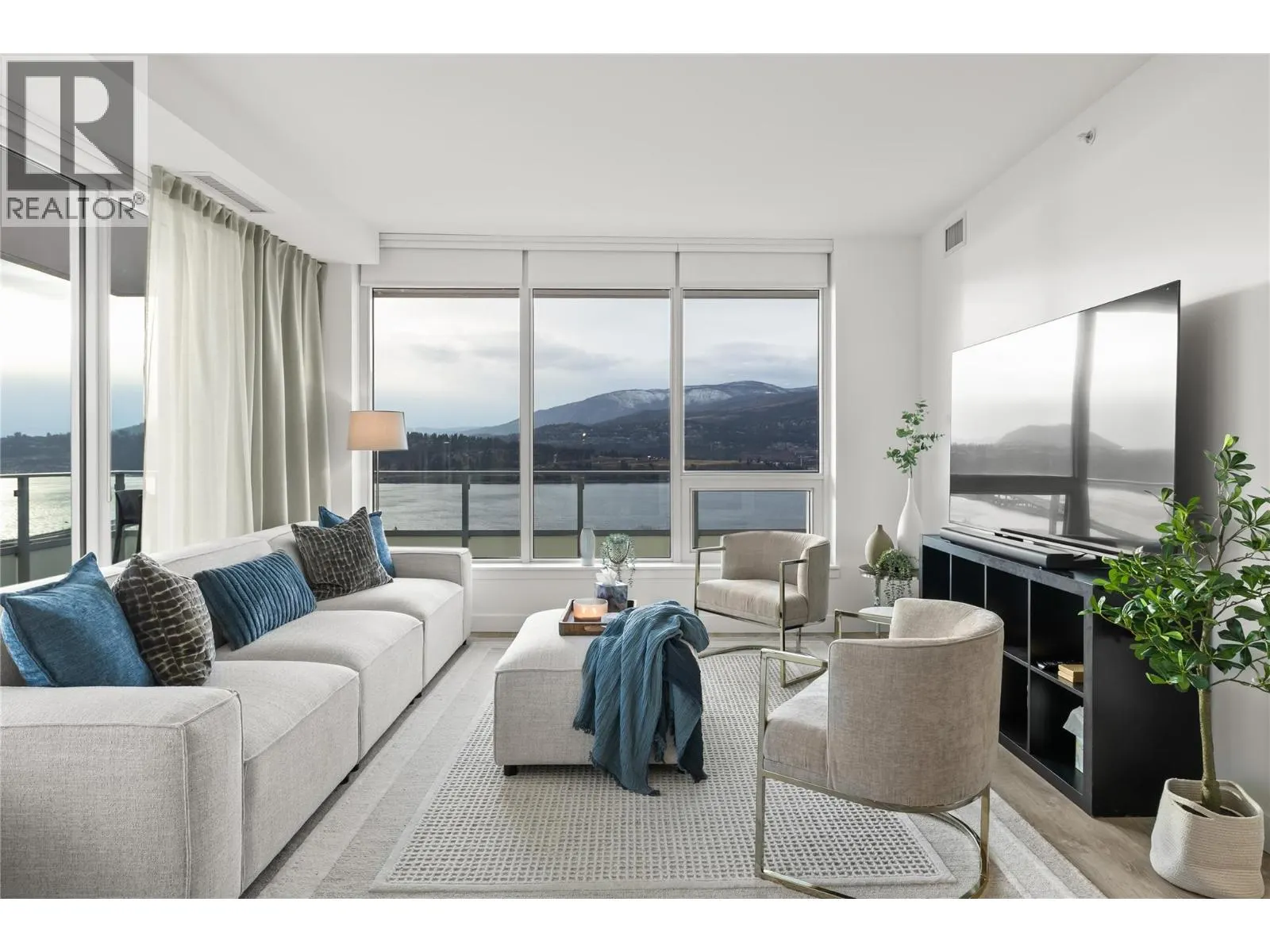 238 Leon Avenue Unit# 2007