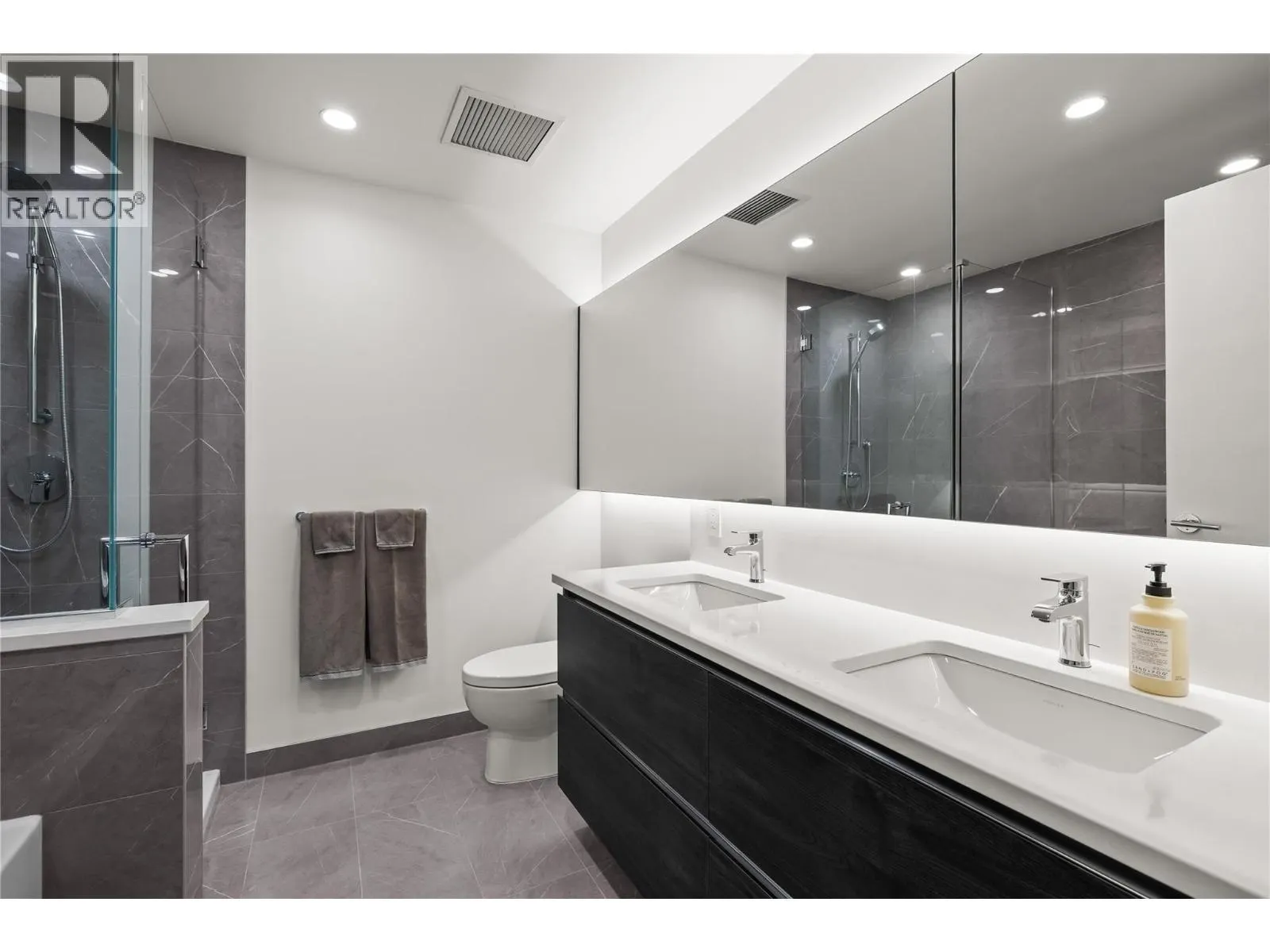 238 Leon Avenue Unit# 2007