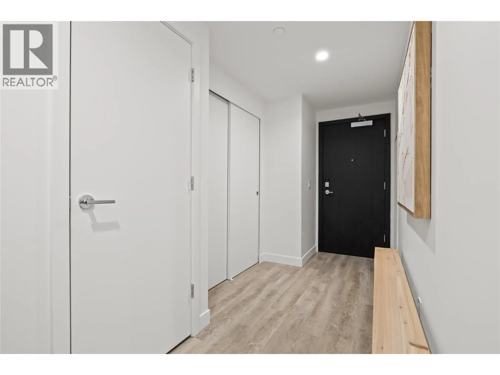 238 Leon Avenue Unit# 2007