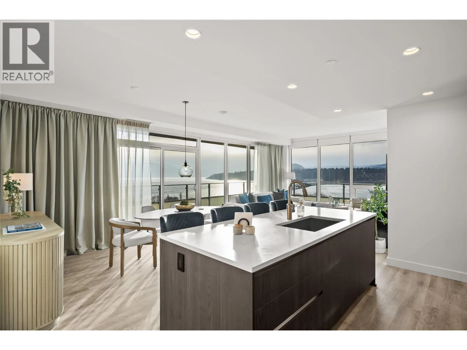238 Leon Avenue Unit# 2007