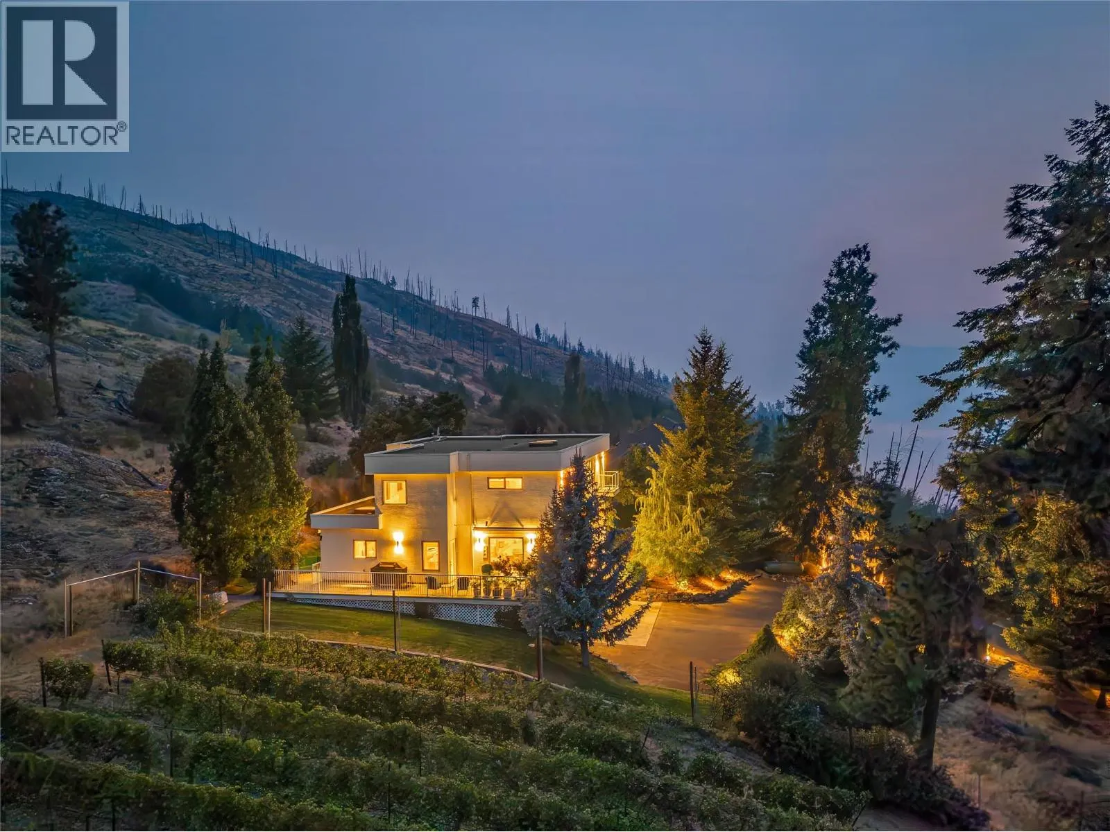 5851 Lakeshore Road