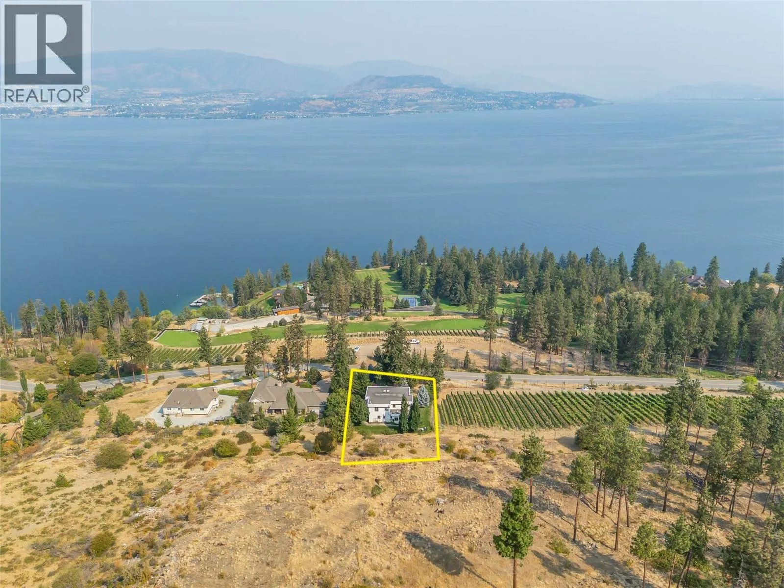 5851 Lakeshore Road