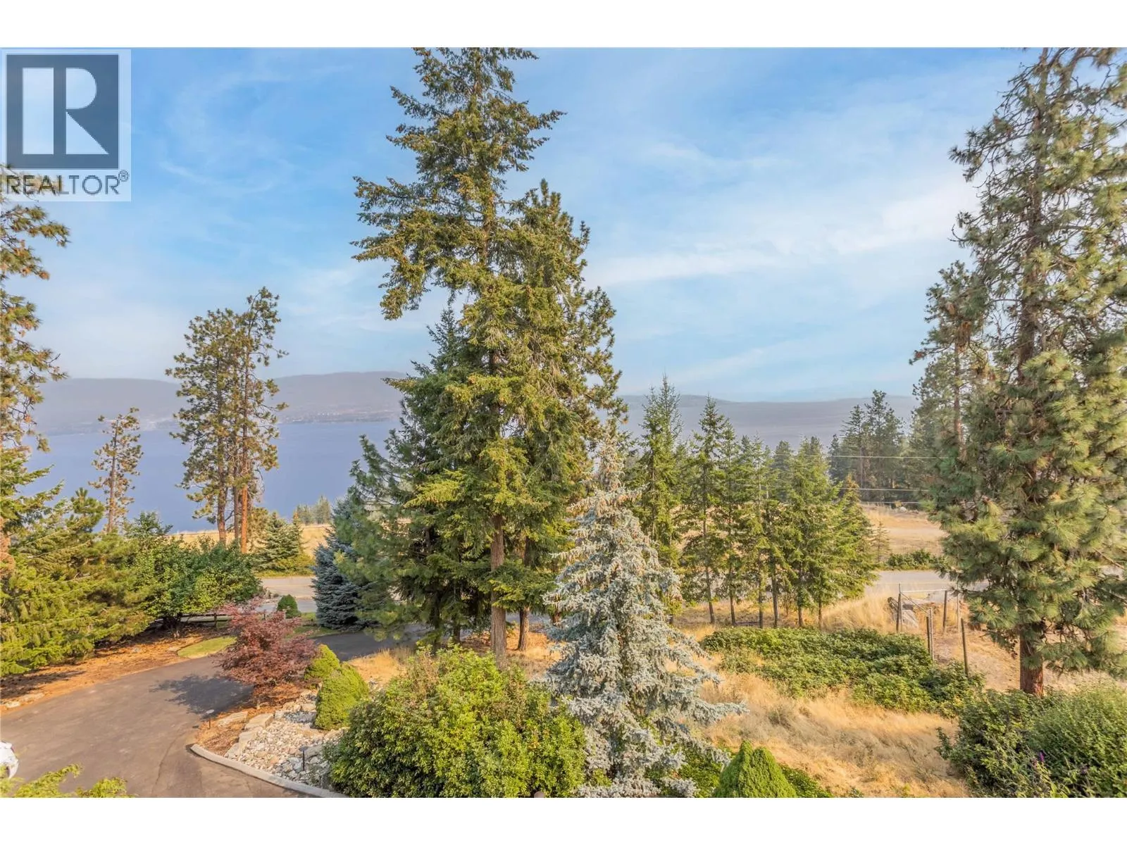 5851 Lakeshore Road