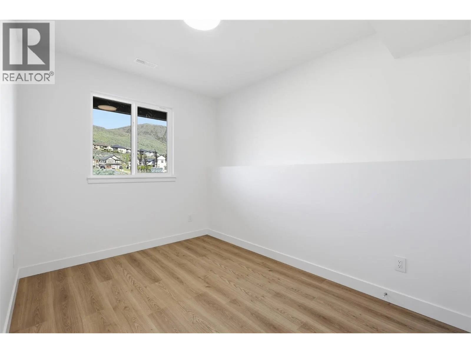 2050 Grasslands Boulevard Unit# 146