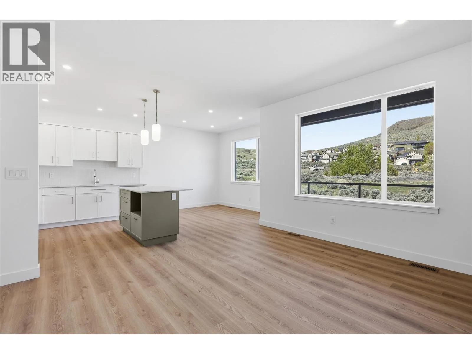 2050 Grasslands Boulevard Unit# 146