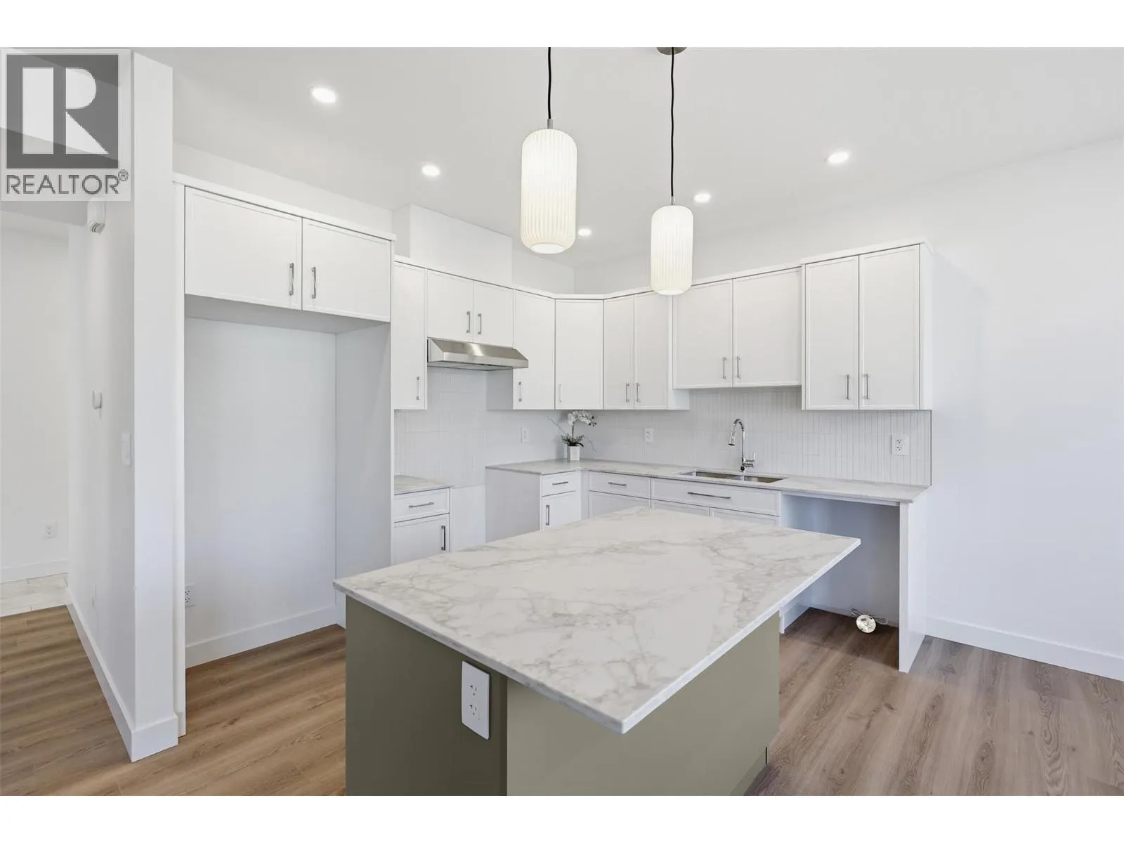 2050 Grasslands Boulevard Unit# 146