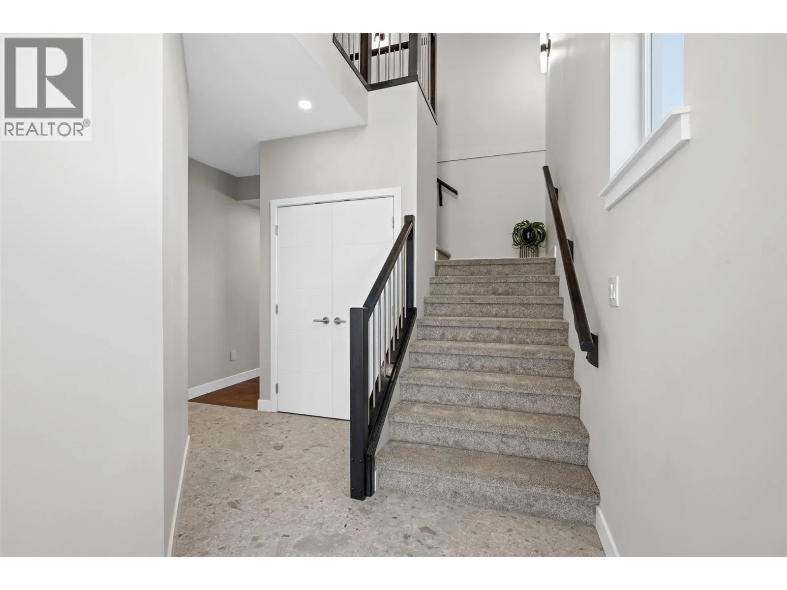 2050 Grasslands Boulevard Unit# 148