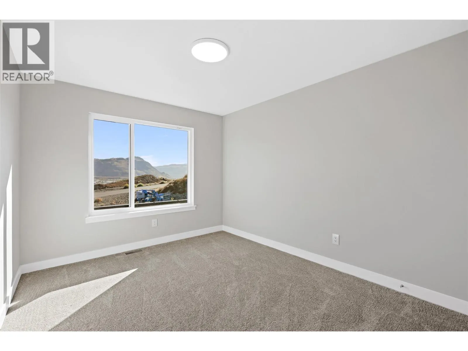 2050 Grasslands Boulevard Unit# 148